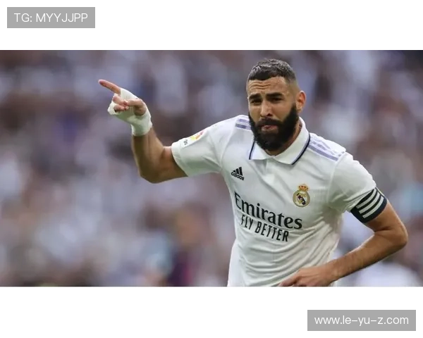 本泽马技术全面性展现巅峰状态,成为球队核心关键人物 本泽马技术全面性展现巅峰状态,成为球队核心关键人物